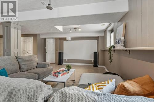 53 Equinox Crescent, Sudbury, ON - Indoor Photo Showing Living Room