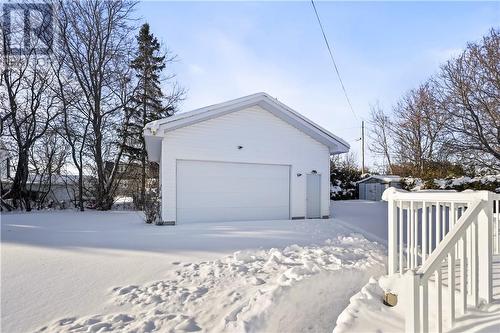 53 Walcot Street, Little Current, ON - Outdoor