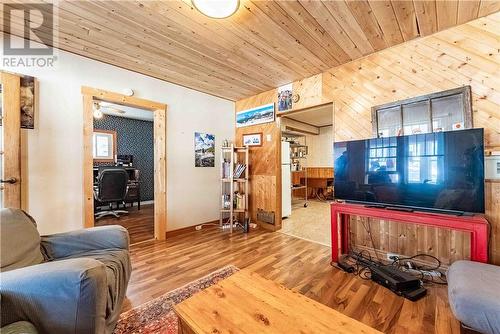 29 Kelly Street, Capreol, ON - Indoor