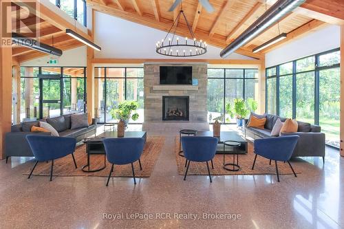 130 Courtland Street, Blue Mountains, ON - Indoor Photo Showing Other Room With Fireplace