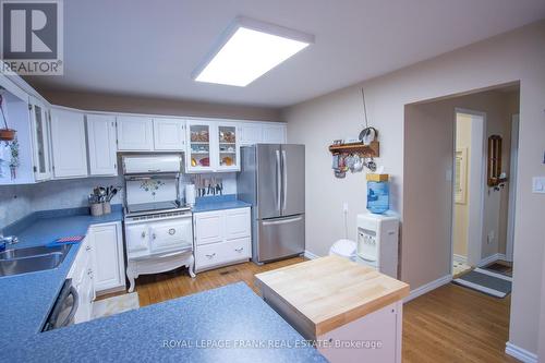 350 Cambray Road, Kawartha Lakes (Fenelon), ON - Indoor Photo Showing Kitchen With Double Sink