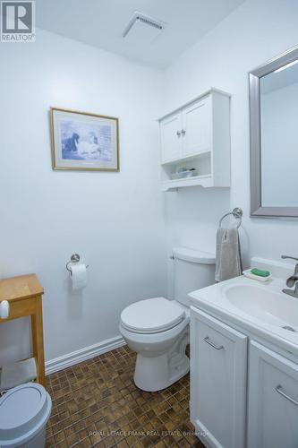 350 Cambray Road, Kawartha Lakes (Fenelon), ON - Indoor Photo Showing Bathroom