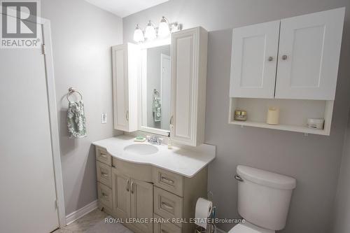 350 Cambray Road, Kawartha Lakes (Fenelon), ON - Indoor Photo Showing Bathroom