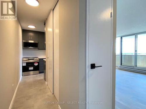 804 - 1105 Jalna Boulevard, London South (South X), ON - Indoor Photo Showing Other Room