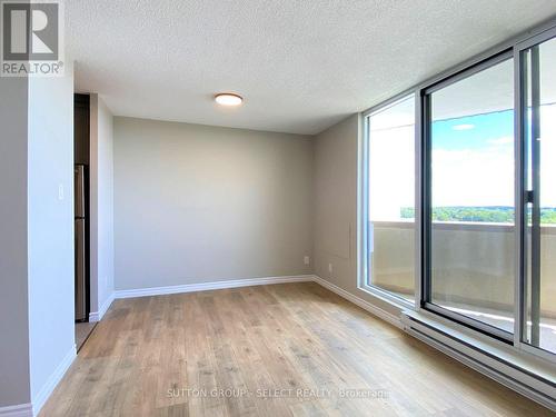 804 - 1105 Jalna Boulevard, London South (South X), ON - Indoor Photo Showing Other Room