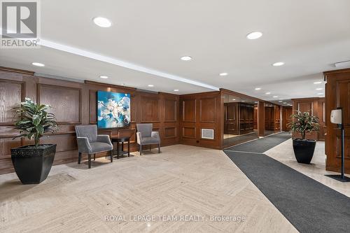 809 - 530 Laurier Avenue W, Ottawa, ON - Indoor Photo Showing Other Room