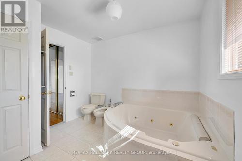 1396 Larose Avenue, Ottawa, ON - Indoor Photo Showing Bathroom