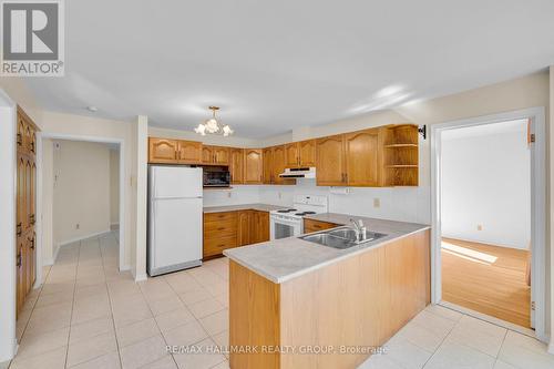 1396 Larose Avenue, Ottawa, ON - Indoor Photo Showing Kitchen With Double Sink