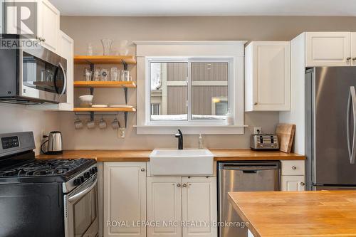 76 Henry Street, St. Catharines (Downtown), ON - Indoor Photo Showing Kitchen