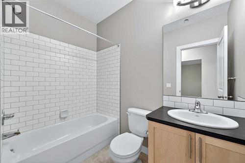 93 Silverado Bank Circle Sw, Calgary, AB - Indoor Photo Showing Bathroom