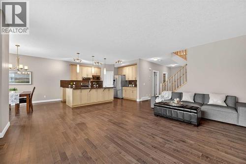 93 Silverado Bank Circle Sw, Calgary, AB - Indoor Photo Showing Living Room