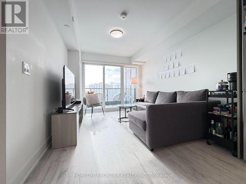 2219 - 585 Bloor Street E, Toronto, ON - Indoor Photo Showing Living Room