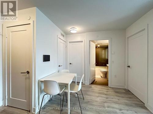 2219 - 585 Bloor Street E, Toronto, ON - Indoor