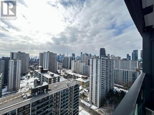 2219 - 585 Bloor Street E, Toronto, ON - Outdoor With View