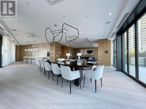 2219 - 585 Bloor Street E, Toronto, ON - Indoor