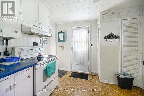 72 Havelock Street, Brockville, ON - Indoor Photo Showing Kitchen