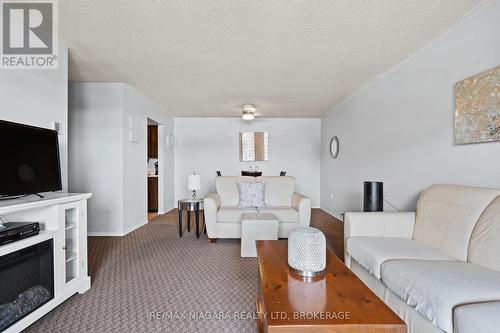 323 - 72 Main Street E, Port Colborne (Bethel), ON - Indoor Photo Showing Living Room