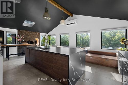 3543 King Street, Lincoln (Escarpment), ON - 