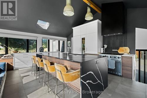 3543 King Street, Lincoln (Escarpment), ON - Indoor