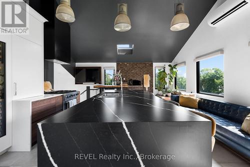 3543 King Street, Lincoln (Escarpment), ON - Indoor