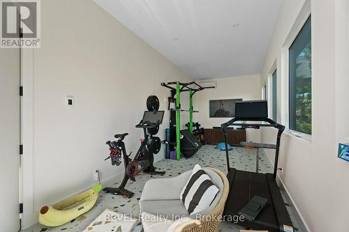 3543 King Street, Lincoln (Escarpment), ON - Indoor Photo Showing Gym Room