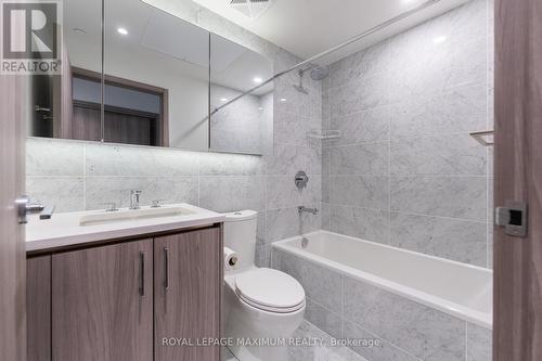502 - 95 Mcmahon Drive, Toronto, ON - Indoor Photo Showing Bathroom