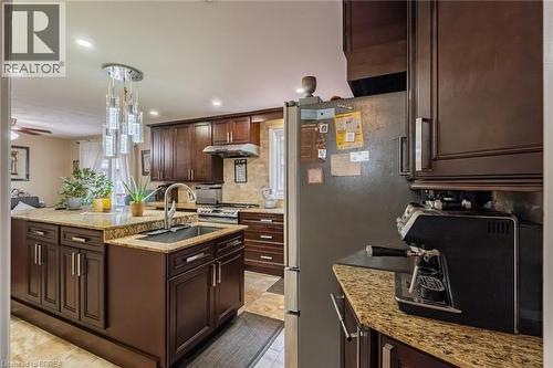2104 Governors Road, Hamilton, ON - Indoor Photo Showing Kitchen