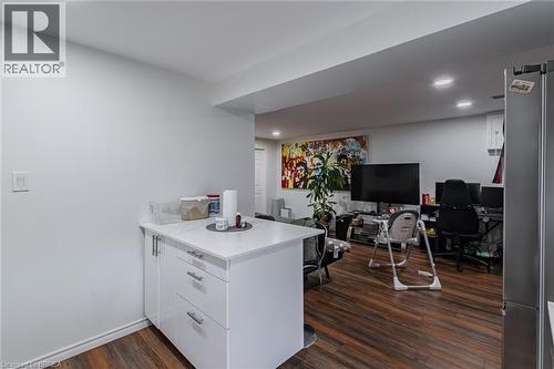 2104 Governors Road, Hamilton, ON - Indoor