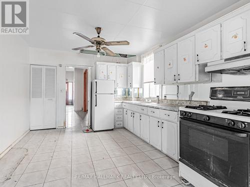 85 Lindsey Avenue, Toronto, ON - Indoor Photo Showing Kitchen