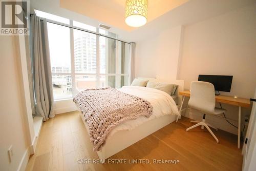 516 - 628 Fleet Street, Toronto, ON - Indoor Photo Showing Bedroom