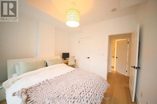 516 - 628 Fleet Street, Toronto, ON - Indoor Photo Showing Bedroom