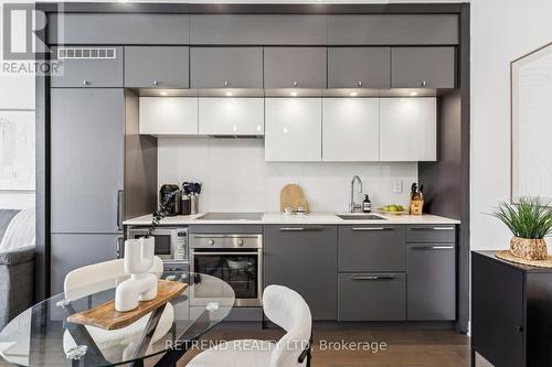 3006 - 15 Grenville Street, Toronto, ON - Indoor