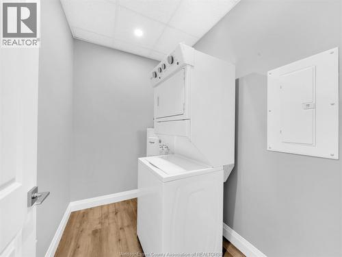 4785 Walker Road Unit# 604, Windsor, ON - Indoor Photo Showing Laundry Room