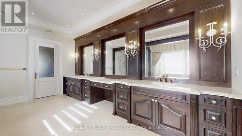 33 Maple Grove Avenue, Richmond Hill, ON - Indoor Photo Showing Bathroom