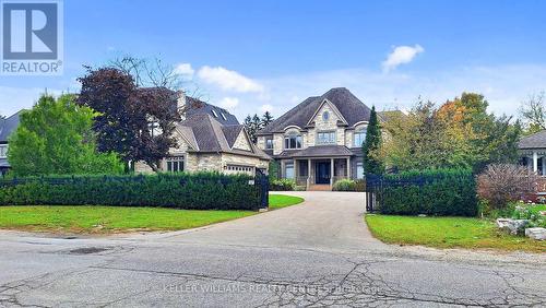 33 Maple Grove Avenue, Richmond Hill, ON - Outdoor With Facade