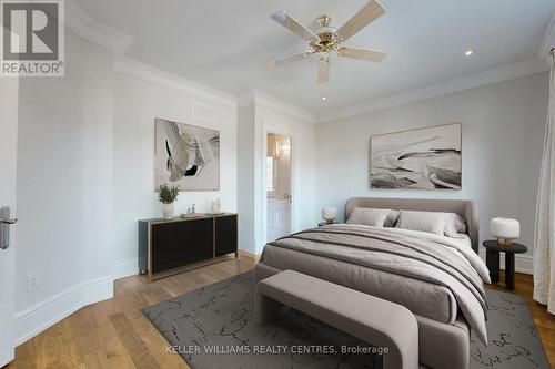 33 Maple Grove Avenue, Richmond Hill, ON - Indoor Photo Showing Bedroom