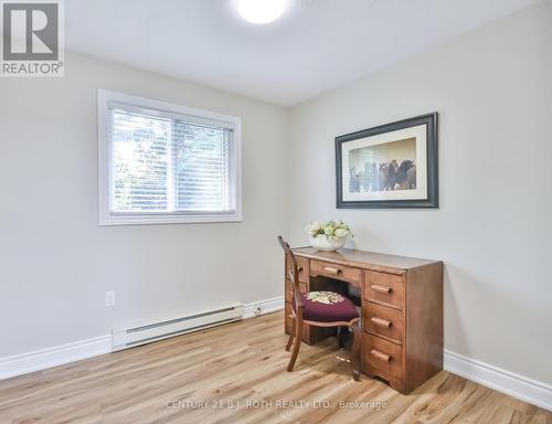 49 Ridgeway Avenue, Barrie, ON - Indoor