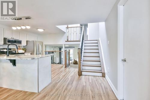 49 Ridgeway Avenue, Barrie, ON - Indoor Photo Showing Kitchen