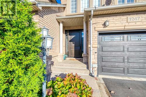 1247 Agram Drive, Oakville, ON - Outdoor