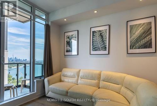 3205 - 1928 Lakeshore Boulevard, Toronto, ON - Indoor Photo Showing Living Room