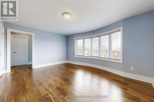 61 Mcisaac Drive, Springwater, ON - Indoor Photo Showing Other Room