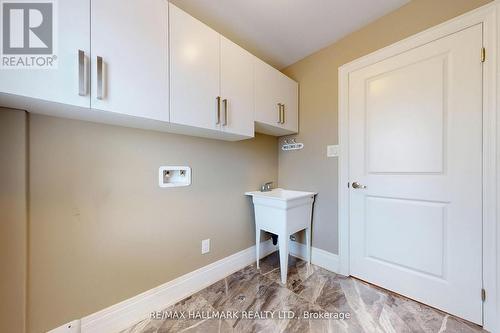 61 Mcisaac Drive, Springwater, ON - Indoor Photo Showing Other Room