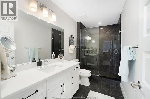 163 Lane Street, Essex, ON - Indoor Photo Showing Bathroom