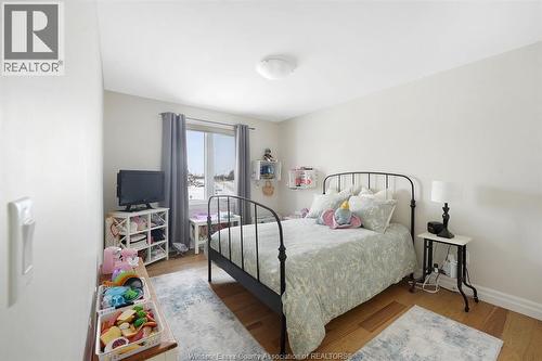 163 Lane Street, Essex, ON - Indoor Photo Showing Bedroom
