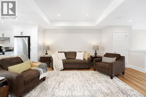 163 Lane Street, Essex, ON - Indoor Photo Showing Living Room