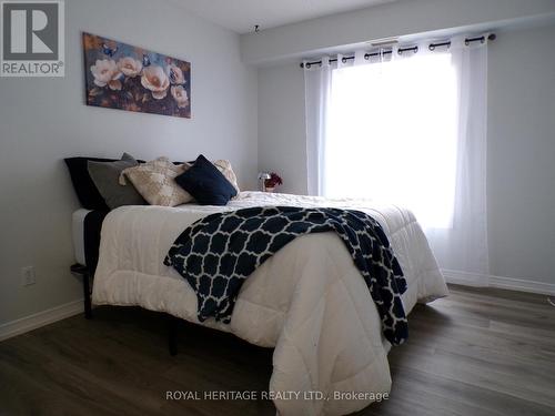 106 - 94 Aspen Springs Drive, Clarington (Bowmanville), ON - Indoor Photo Showing Bedroom