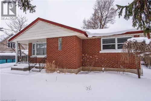 120 FOURTH Avenue  Kitchener, ON N2C 1N8