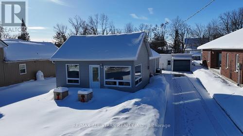 47 Need Street, Kawartha Lakes (Bobcaygeon), ON - Outdoor