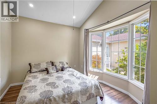 375 Silverbirch Boulevard, Hamilton, ON - Indoor Photo Showing Bedroom