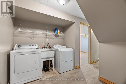 3558 Springer Road, Middlesex Centre (Delaware Town), ON - Indoor Photo Showing Laundry Room